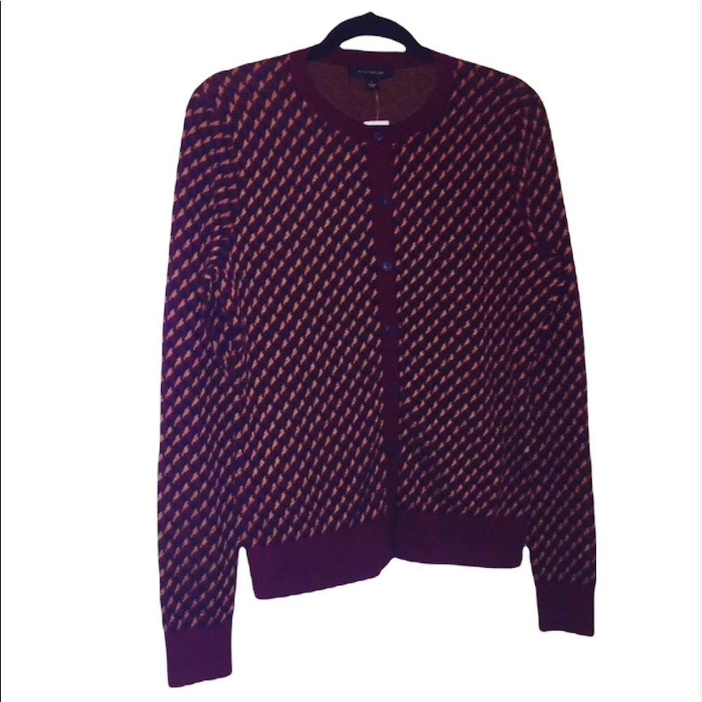 NWT Anne Taylor: Medium Maroon Threaded Button Up Sweater